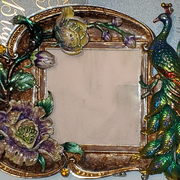 Collectible Picture Frame. - Picture 3 of 12